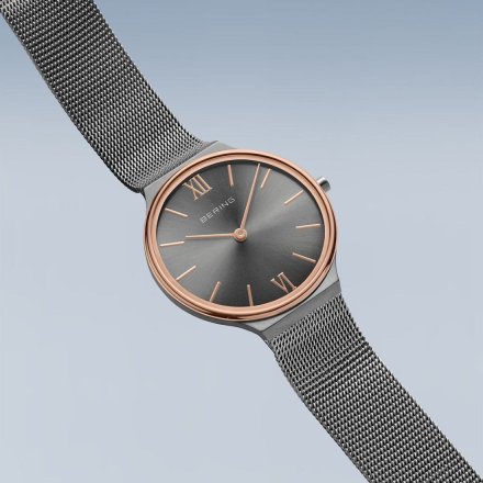 Zegarek Bering Ultra Slim 18434-369 szary z różowozłotymi detalami