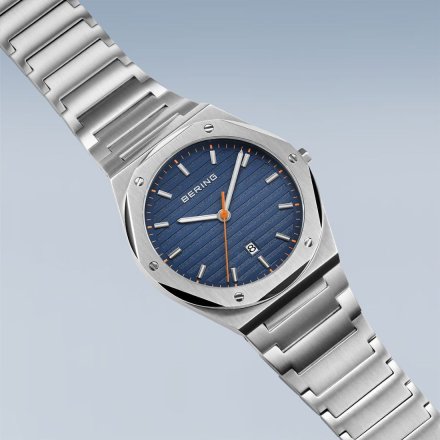 Zegarek Bering Classic 19742-707 męski srebrny z datownikiem