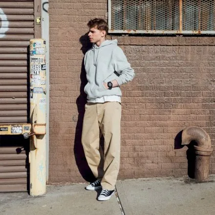 Zegarek Casio G-SHOCK GA-010-1A1ER czarny ze wskazówkami 