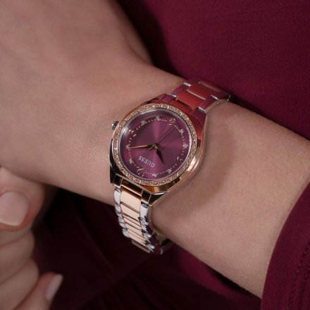 Guess Charlotte zegarek damski na bransolecie z purpurową tarczą GW0767L5