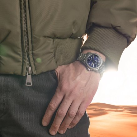 Festina Swiss Made 20073/2 Zegarek Męski z granatową tarczą na bransolecie