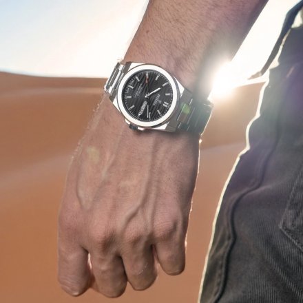 Festina Swiss Made 20073/5 Zegarek Męski z czarną tarczą na bransolecie