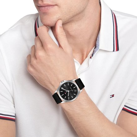 Tommy Hilfiger Bruce zegarek męski srebrny z czarnym paskem 1710668