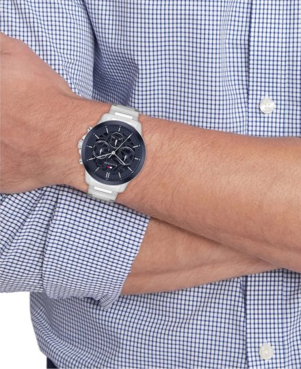 Tommy Hilfiger Henry zegarek męski srebrny z granatową tarczą 1710684
