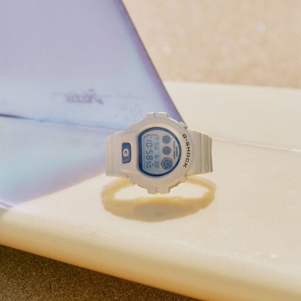Zegarek Casio G-Shock Digital  DW-6900HDS-7ER biały z niebieskim akcentem