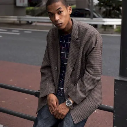 Zegarek Casio G-SHOCK 2100 Series GM-B2100SD-1AER srebrny na bransolecie