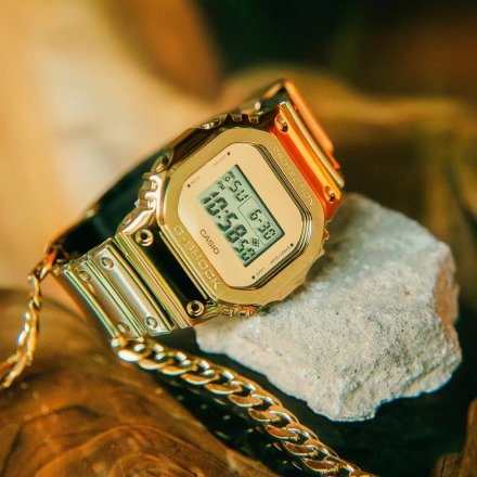 Zegarek Casio G-SHOCK FINE METALLIC SERIES GM-5600YMG-9ER