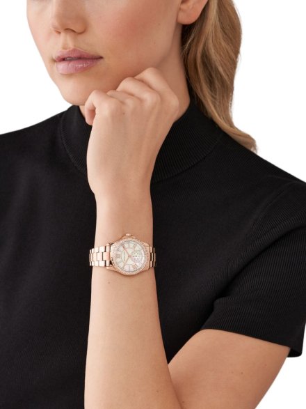 Michael Kors Everest MK7403 srebrny zegarek damski na bransolecie z perłową tarczą 