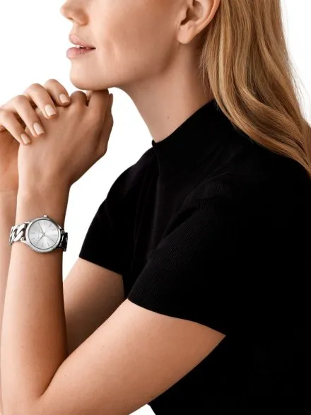 Michael Kors Slim Runway MK7474 srebrny zegarek damski łańcuch bransoletka