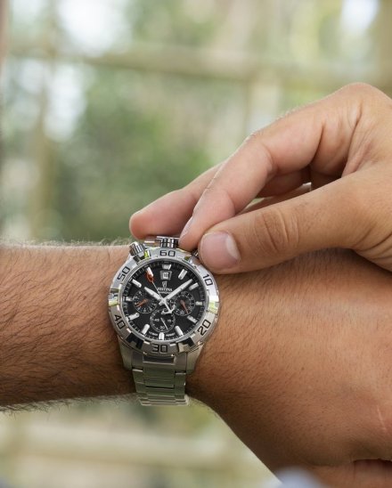 Festina The Originals Zegarek Męski na bransolecie z czarną tarczą 20743/6