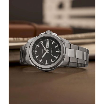 Timex Essex Day and Date TW2Y21000 Męski zegarek srebrny na bransolecie