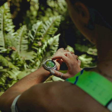 COROS APEX 4 46 mm biały zegarek outdoor GPS WAPX4-WHT-46