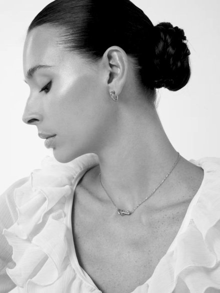 Guess Iconique srebrne kolczyki serca JUBE05535JW