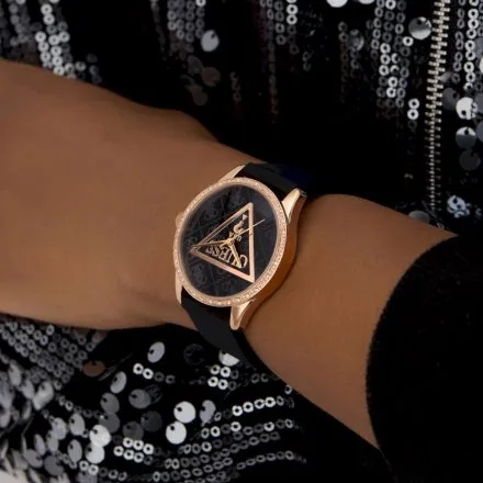 Guess Roxy zegarek damski różowozłoty na czarnym pasku GW0942L3