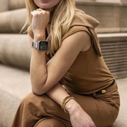 Prostokątny smartwatch Garmin Venu X1 Złoty Soft Gold AMOLED Latarka Rozmowy 010-02980-09