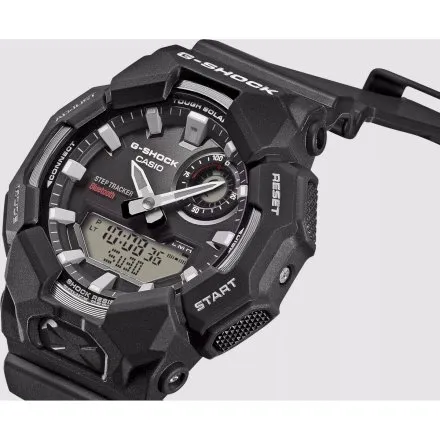 Czarny zegarek Casio G-SHOCK GA-B010-1AER Bluetooth Krokomierz