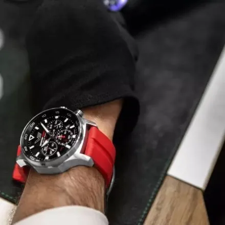 Vostok Europe South Pole Solar VR42-592A761 - czerwony zegarek męski 200m