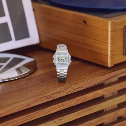 Casio Vintage A158WEA-7EF srebrny zegarek w stylu retro z wyświetlaczem