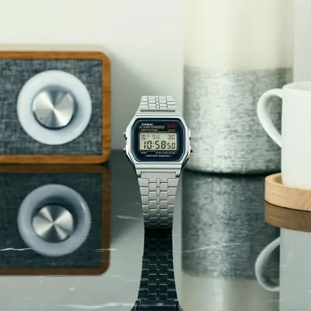 Casio Vintage A159WE-1EF srebrny zegarek w stylu retro z wyświetlaczem