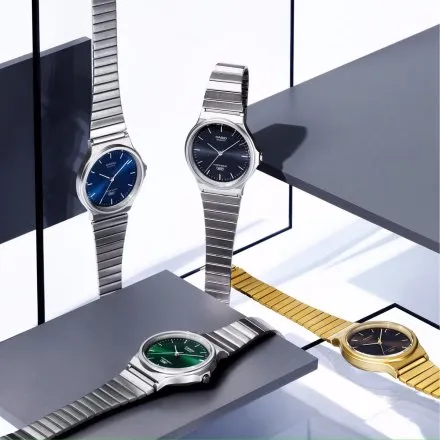 Zegarek Casio Classic MQ-24DA-1AEF damski z czarną tarczą