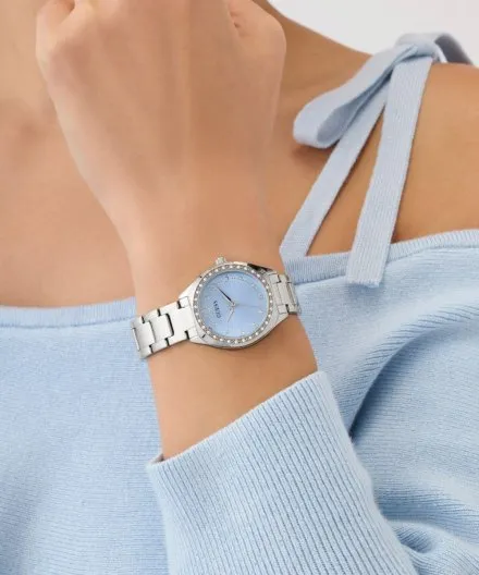 Guess Charlotte zegarek damski srebrny delikatny z kryształkami i błękitną tarczą GW0767L6
