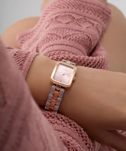 Guess Isla prostokątny zegarek damski różowozłoto-srebrny na bransolecie GW0865L5