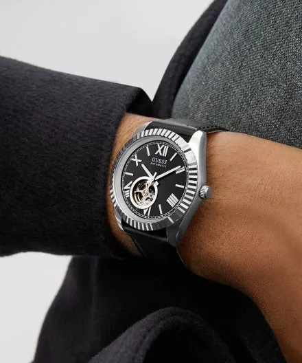 Guess Connoisseur zegarek automatyczny srebrny z czarną tarczą GW0985G1