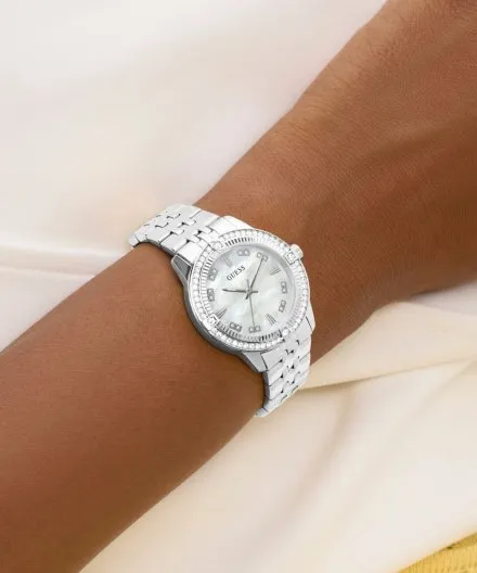 Guess Colette srebrny zegarek damski na bransolecie kryształki GW1027L1