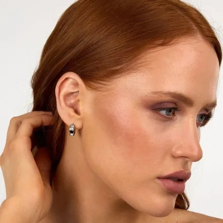 Kolczyki Karl Lagerfeld CRYSTALS KLAYC38 srebrne z białymi i czarnymi kryształkami 