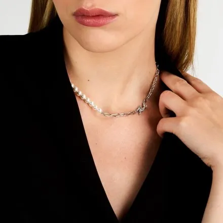 Naszyjnik Karl Lagerfeld PEARL KLAYR03 srebrny z białymi perełkami i logo