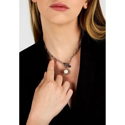 Naszyjnik Karl Lagerfeld PEARL KLAYR04 srebrny z białą perełką i logo