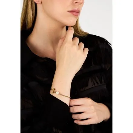 Bransoletka Karl Lagerfeld PEARL KLAYR13 złota z białą perełką i logo