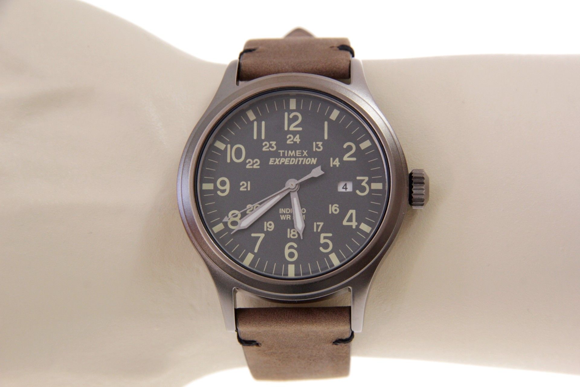tw4b11100