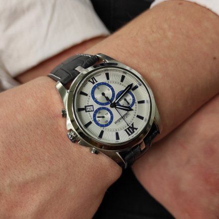 Tradycyjny szwajcarski zegarek męski Adriatica z chronografem A8212.52B3CH