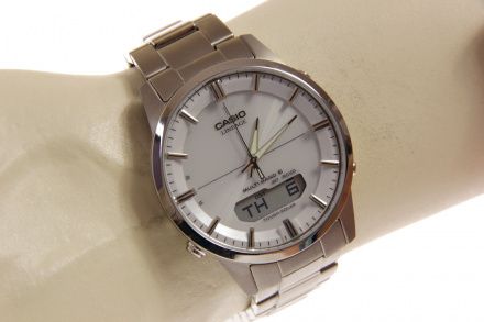 Zegarek Casio LCW-M170TD-7AER Lineage Waveceptor LCW-M170TD -7AER