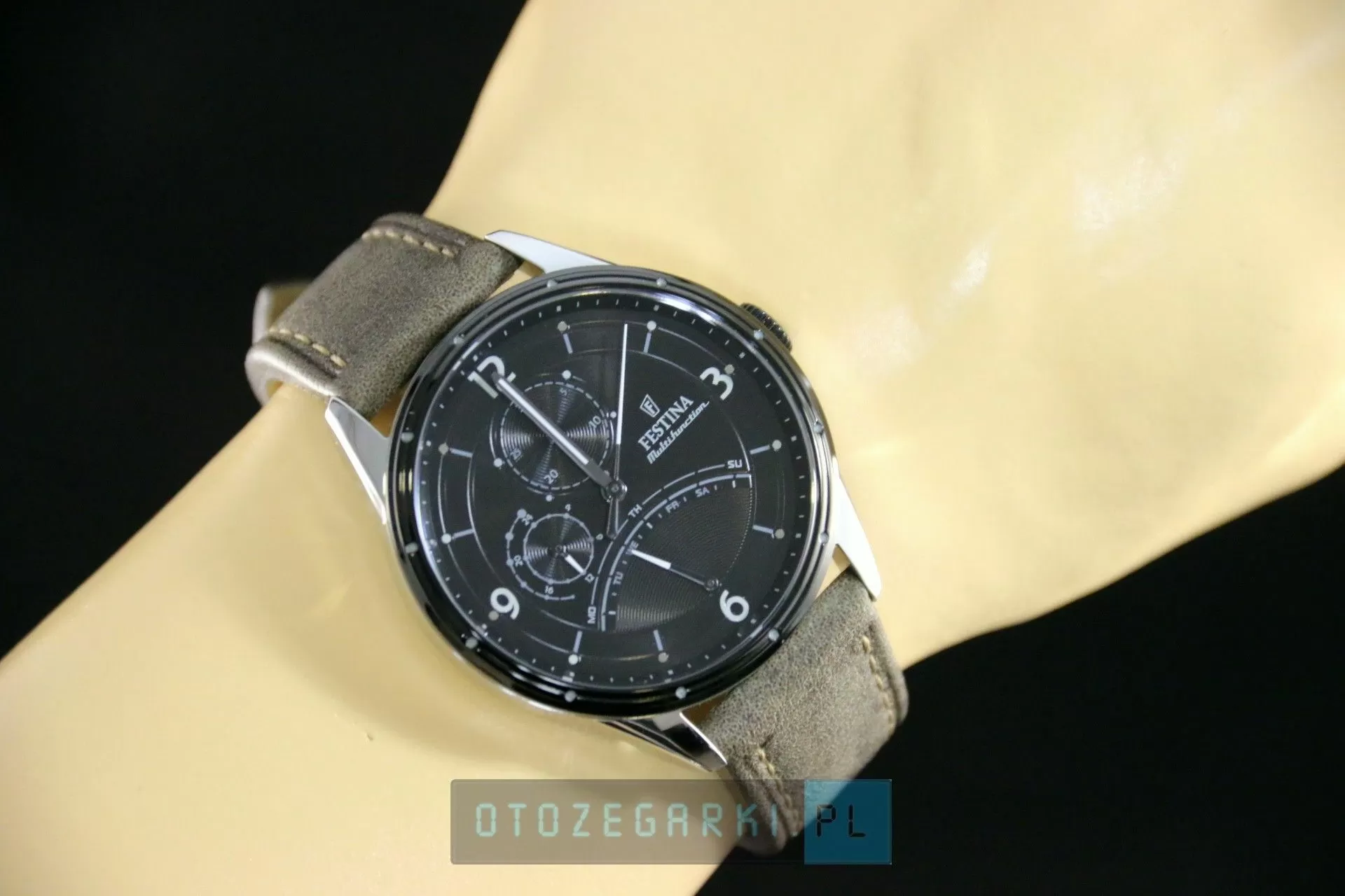 Zegarek Męski Festina F16848/1 Classic Retro 16848/1 - 521,00 zł -  Otozegarki.pl