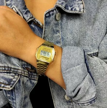 Złoty zegarek Casio Vintage z wyświetlaczem A168WG-9EF w stylu Retro