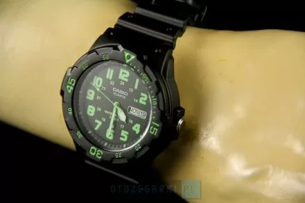 Zegarek Męski Casio MRW-200H-3BVEF Casio Sport MRW-200H -3BVEF