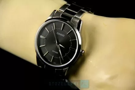 Zegarek Męski Casio MTP-1303D-1AVEF Casio Classic MTP-1303D -1AVEF
