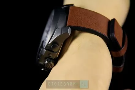 Diesel DZ4280 Zegarek Męski Na Pasku Z Kolekcji Mega Chief