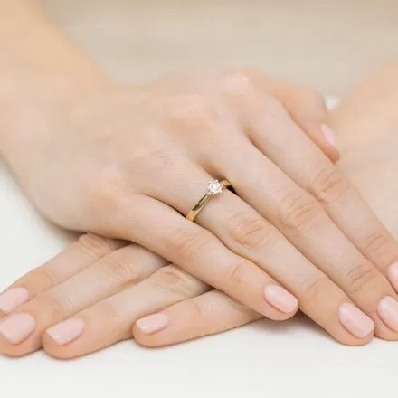 Biżuteria SAXO 14K Pierścionek z brylantem 0,10ct W-222 Białe Złoto