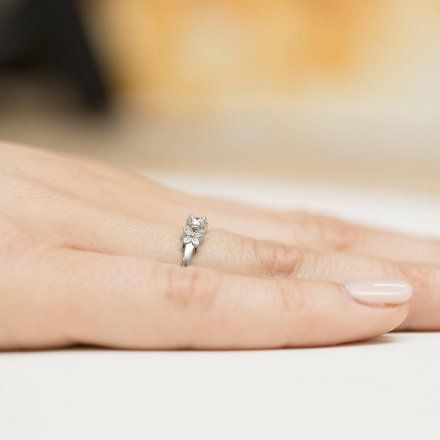 Biżuteria SAXO 14K Pierścionek z brylantami 0,12ct W-414 Złoty