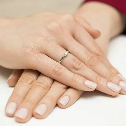 Biżuteria SAXO 14K Pierścionek z brylantami 0,13ct W-428 Białego Złota