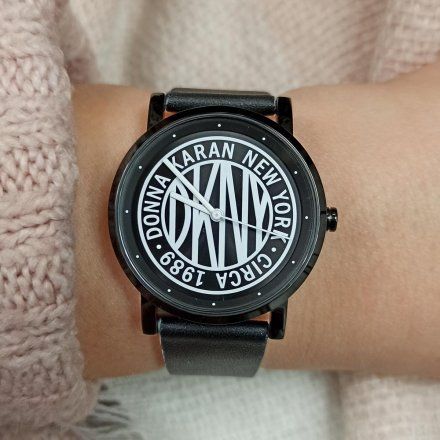 Czarny zegarek DKNY Soho z paskiem NY2765