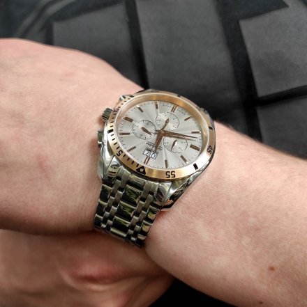 Szwajcarski zegarek męski Adriatica z chronografem i bransoletą A8202.R117CH