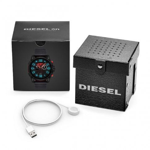 diesel on full guard 2.5 gen 4 display smartwatch dzt2010