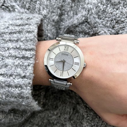 Srebrny zegarek damski Guess Aurora z półsztywną bransoletką z brokatem W1288L1