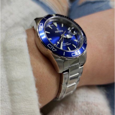 Zegarek Damski Festina z niebieska tarcza na bransolecie 20503/3 BOYFRIEND