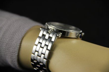Srebrny szwajcarski zegarek damski Adriatica z datownikiem A3695.5143QZ 