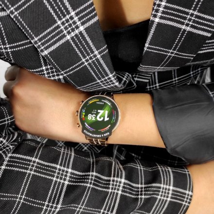 Smartwatch Fossil 6 GEN z bransoletką rose gold FTW6077